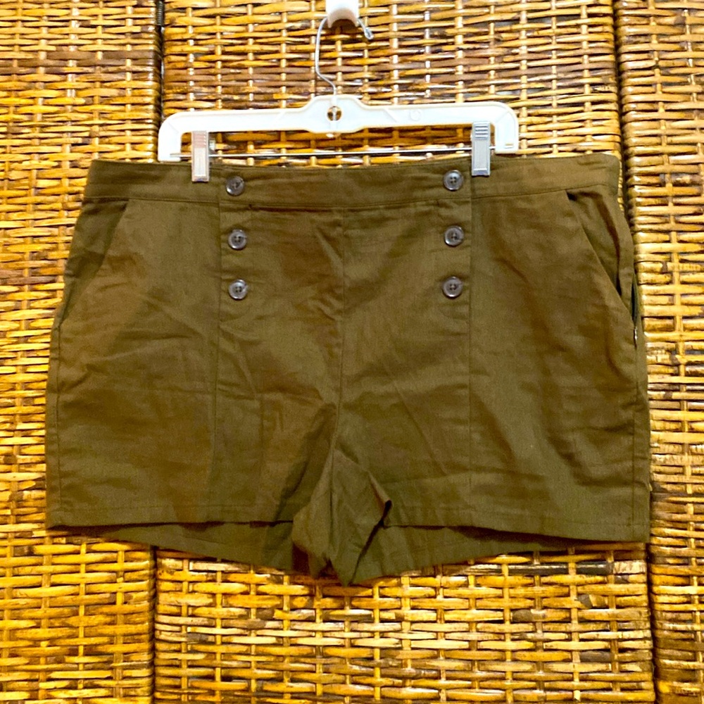 EUC Attention Linen Blend Short XL green Sailor Button Inseam 2.5" High Rise
